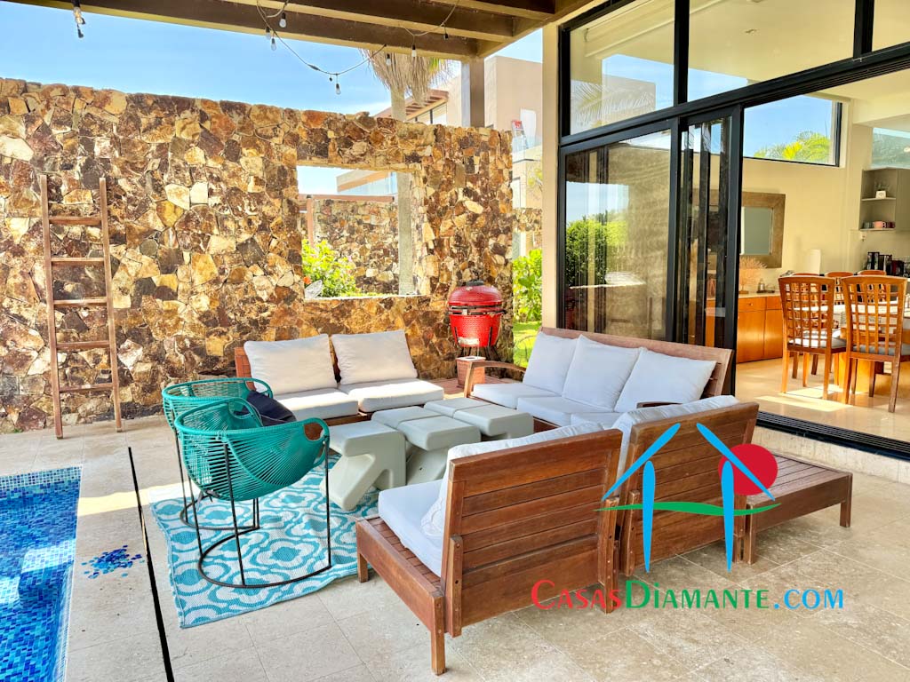 Delta 6 - Terraza, jardín y alberca 11